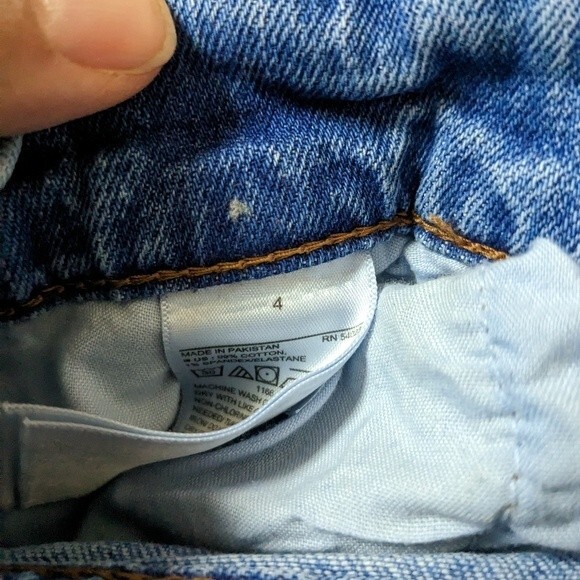 Old Navy Power Jean Size 4 US - Picture 4 of 7